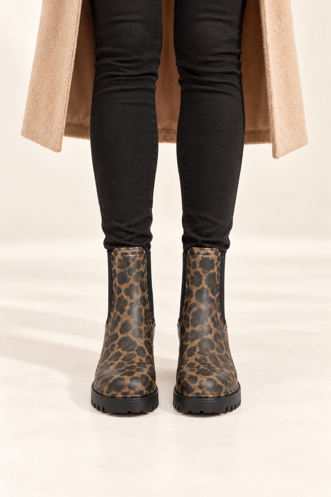 Women's Leopard Print Chelsea Ankle Boots Chunky Lug Sole