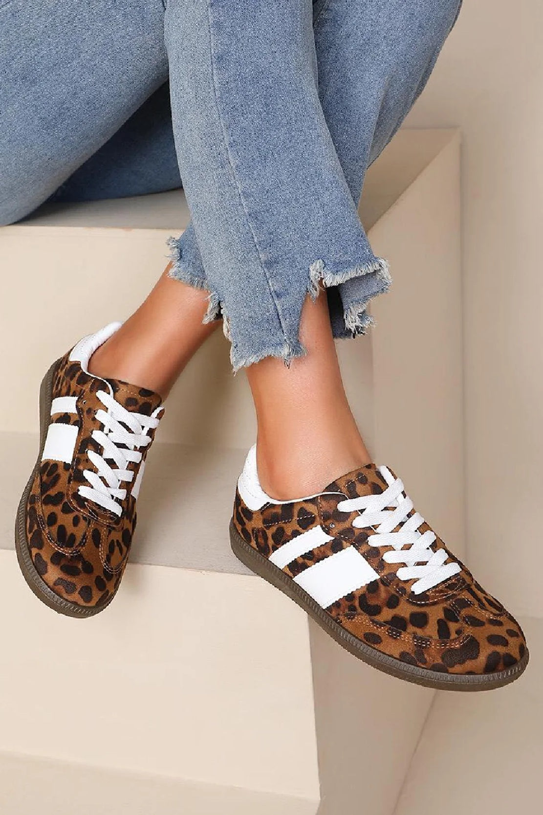 Leopard Print Lace-Up Slim Retro Gum Sole Trainers