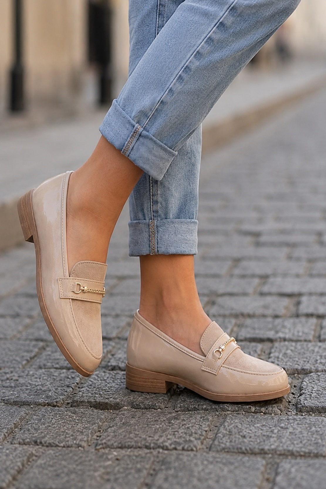 Women's Patent Leather Chain Detail Loafers
