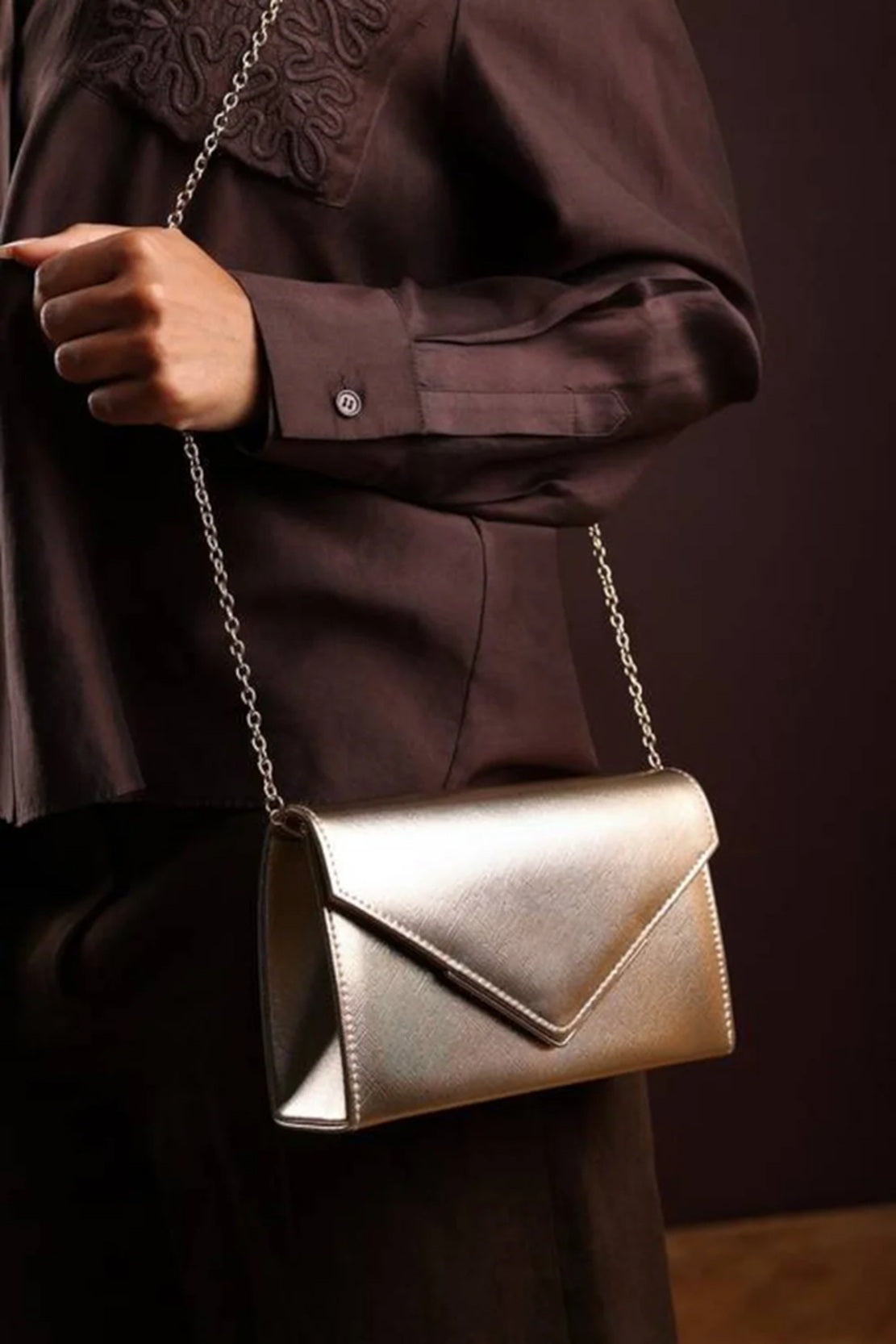 Women's Metallic Envelope Chain Crossbody Clutch Rosegold