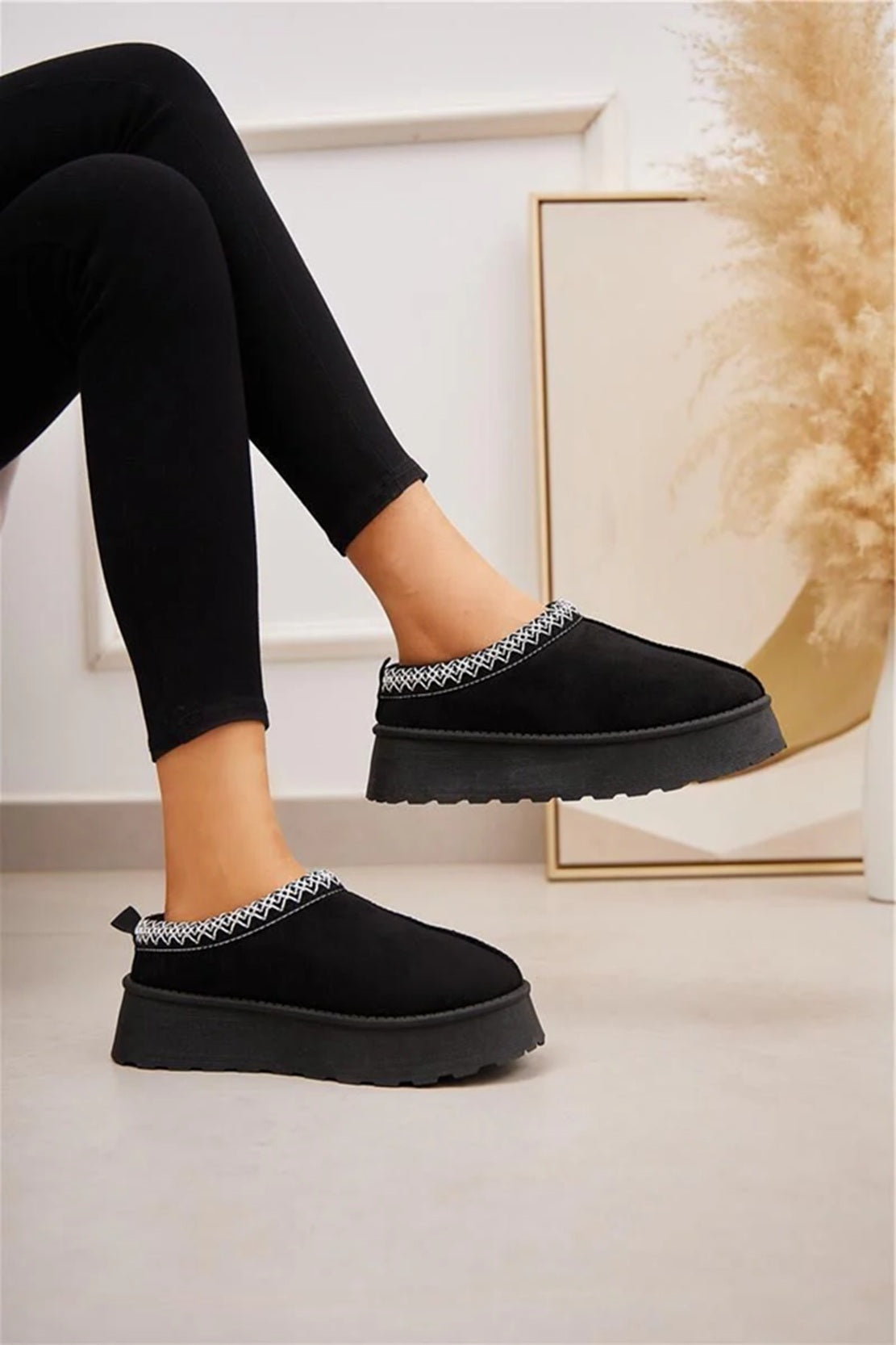 Embroidered Fluffy Platform  Black  Slippers